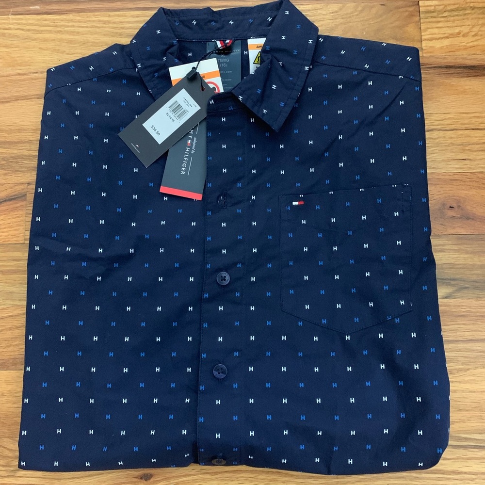 Tommy Hilfiger Adaptive Boy’s Magnetic Shirt